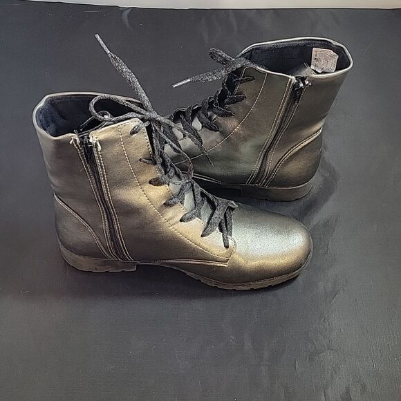 FOREVER 21 LACE UP SIDE ZIPPER CLOSURE ANKLE BOOT - Picture 9 of 15